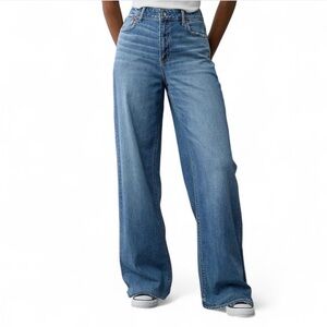 AE Dreamy Drape Stretch Super High-Waisted Baggy Wide-Leg Jean, Size 4, NWOT